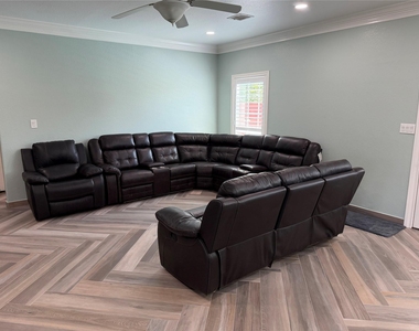 5525 Swan Drive - Photo Thumbnail 23