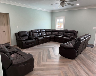 5525 Swan Drive - Photo Thumbnail 21