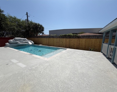 5525 Swan Drive - Photo Thumbnail 36