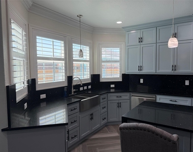 5525 Swan Drive - Photo Thumbnail 19