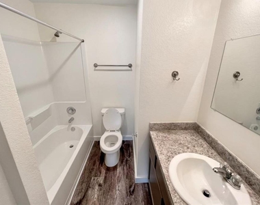 21155 Gosling Road - Photo Thumbnail 21