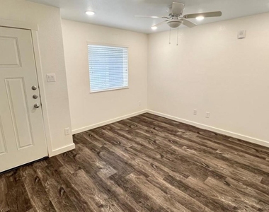 21155 Gosling Road - Photo Thumbnail 2