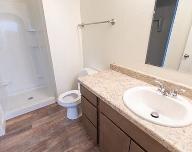 21155 Gosling Road - Photo Thumbnail 14