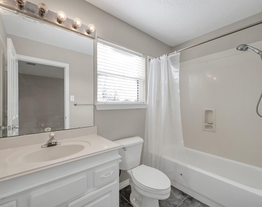 12102 Mustang Avenue - Photo Thumbnail 18