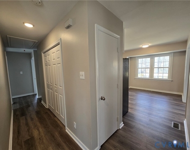 1600 Porters Mill Terrace - Photo Thumbnail 12