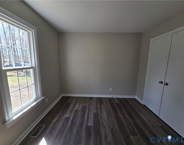 1600 Porters Mill Terrace - Photo Thumbnail 21