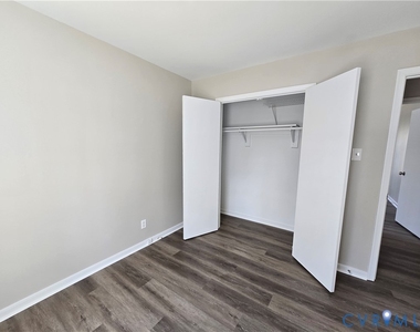 1600 Porters Mill Terrace - Photo Thumbnail 22