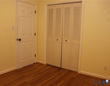 1301 Canterbury Lane - Photo Thumbnail 19