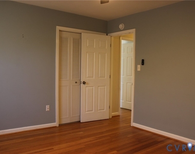 1301 Canterbury Lane - Photo Thumbnail 25