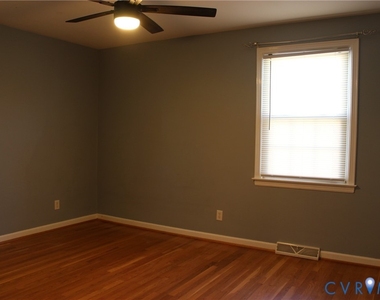 1301 Canterbury Lane - Photo Thumbnail 24