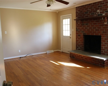 1301 Canterbury Lane - Photo Thumbnail 13