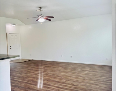 22480 Toronado Ridge Lane - Photo Thumbnail 8