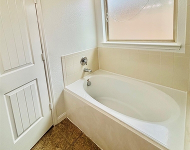 22480 Toronado Ridge Lane - Photo Thumbnail 30