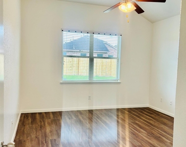 22480 Toronado Ridge Lane - Photo Thumbnail 22