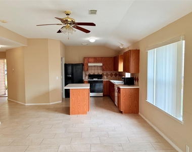 10610 Sugar Place Court - Photo Thumbnail 3