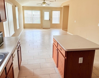 10610 Sugar Place Court - Photo Thumbnail 7