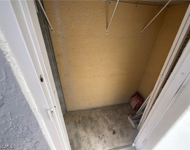 8342 Bernwood Cove Loop - Photo Thumbnail 17