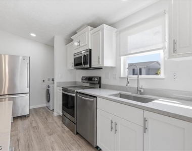 730 Chippewa Trail - Photo Thumbnail 6