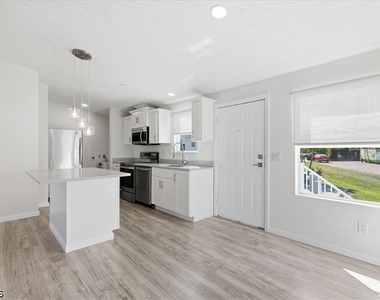 730 Chippewa Trail - Photo Thumbnail 1