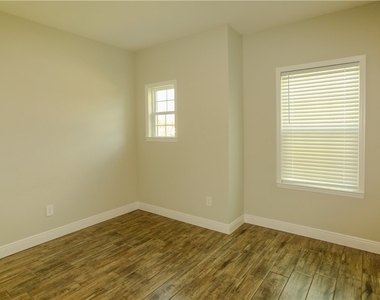 8792 Cascade Price Circle - Photo Thumbnail 19