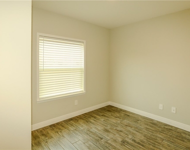 8792 Cascade Price Circle - Photo Thumbnail 15