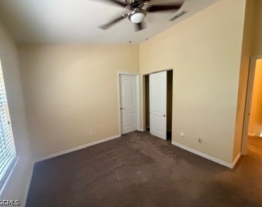 8585 Athena Court - Photo Thumbnail 15