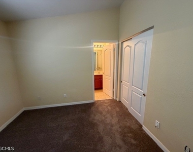 8585 Athena Court - Photo Thumbnail 17