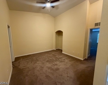 8585 Athena Court - Photo Thumbnail 13