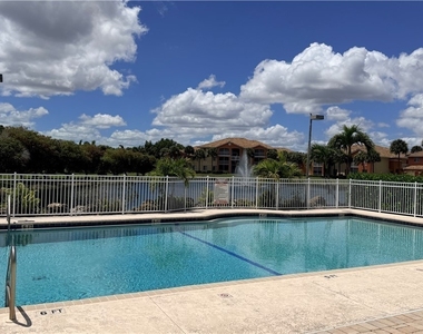 6490 Aragon Way - Photo Thumbnail 1