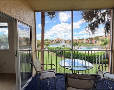 6490 Aragon Way - Photo Thumbnail 9