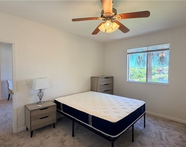 6490 Aragon Way - Photo Thumbnail 28