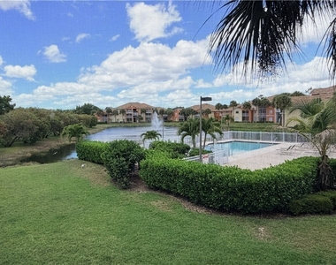 6490 Aragon Way - Photo Thumbnail 11