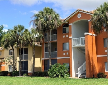 6490 Aragon Way - Photo Thumbnail 3