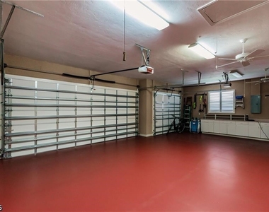 9811 Ensign Court - Photo Thumbnail 20