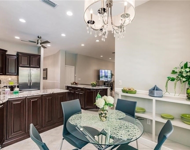9811 Ensign Court - Photo Thumbnail 11