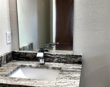 4518 14th Street Sw - Photo Thumbnail 4