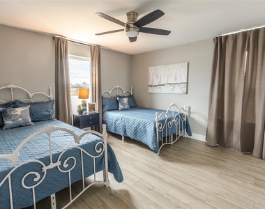 809 Todville Road - Photo Thumbnail 28
