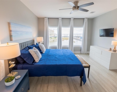 809 Todville Road - Photo Thumbnail 36