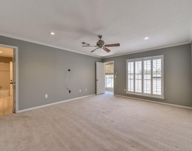 9406 Bassoon Drive - Photo Thumbnail 3