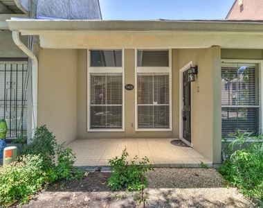 9406 Bassoon Drive - Photo Thumbnail 25