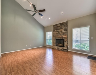 9406 Bassoon Drive - Photo Thumbnail 7