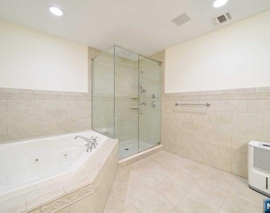2 Candlewood - Photo Thumbnail 22