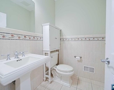 2 Candlewood - Photo Thumbnail 29