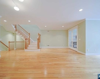 2 Candlewood - Photo Thumbnail 4