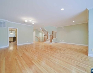 2 Candlewood - Photo Thumbnail 6
