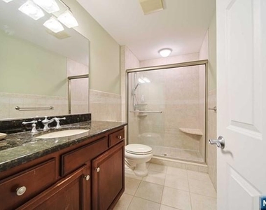 2 Candlewood - Photo Thumbnail 25
