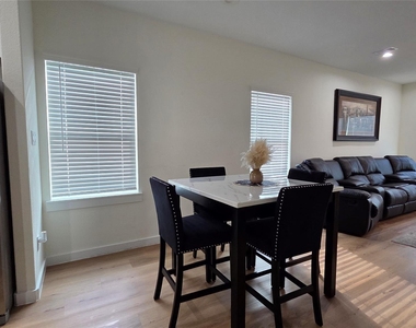 8113 Miley Street - Photo Thumbnail 6