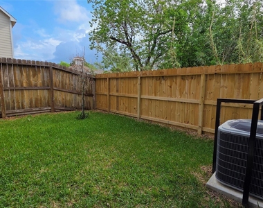 8113 Miley Street - Photo Thumbnail 16