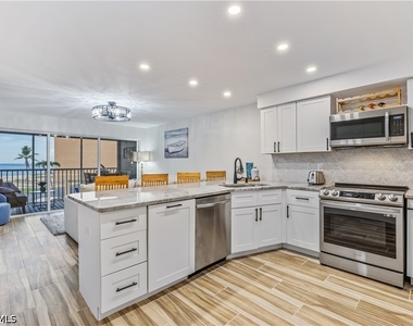 25850 Hickory Boulevard - Photo Thumbnail 2
