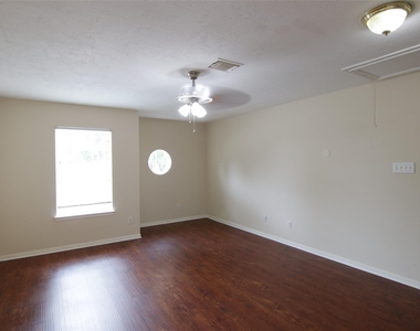16938 Watering Oaks Lane - Photo Thumbnail 9
